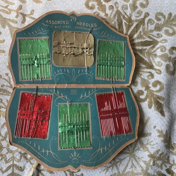 Lot of 4 Vintage Sewing Needle Books - Pin Card - Snap Card - Picture 5 of 9